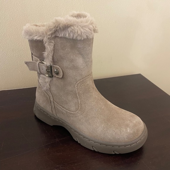 Easy Spirit Graye Womens Ankle Boots Medium Brown Suede Faux Fur Trim Size 5 M - Picture 2 of 8